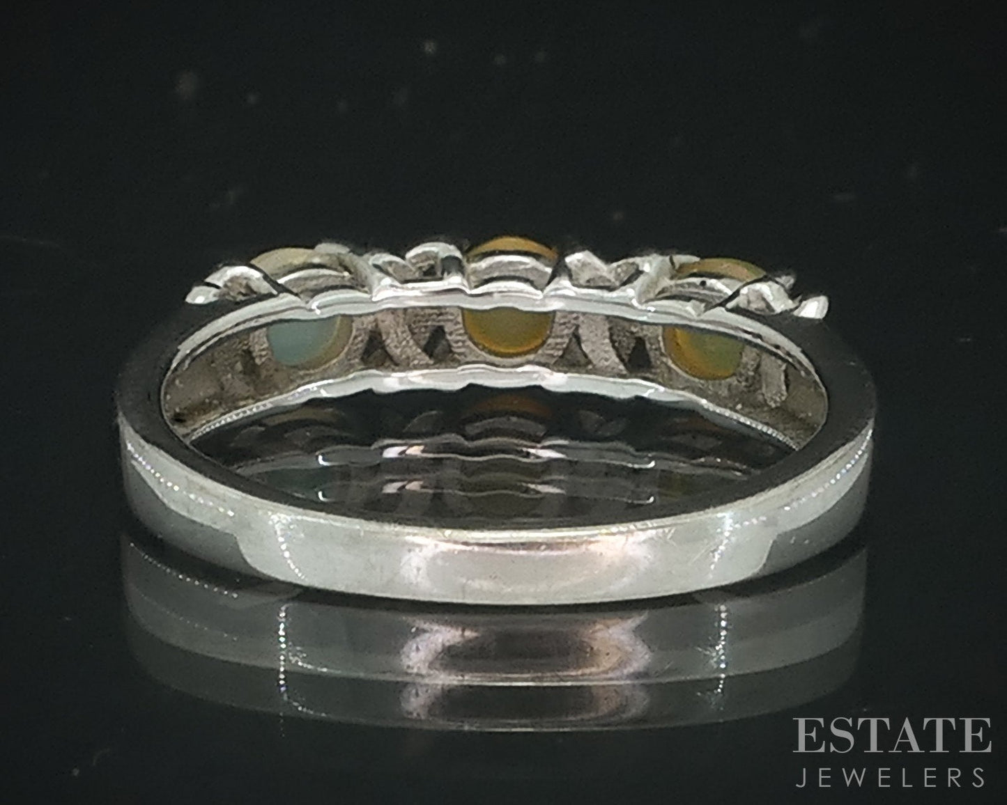 Sterling Silver Natural Jelly Opal Ladies Band Ring 2.2g i18166