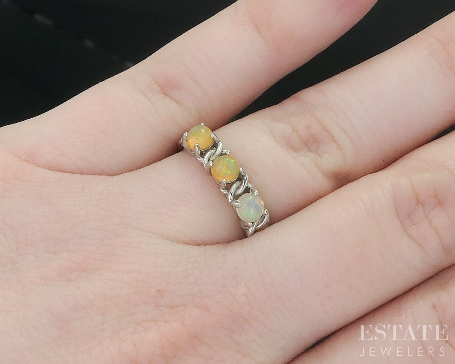 Sterling Silver Natural Jelly Opal Ladies Band Ring 2.2g i18166