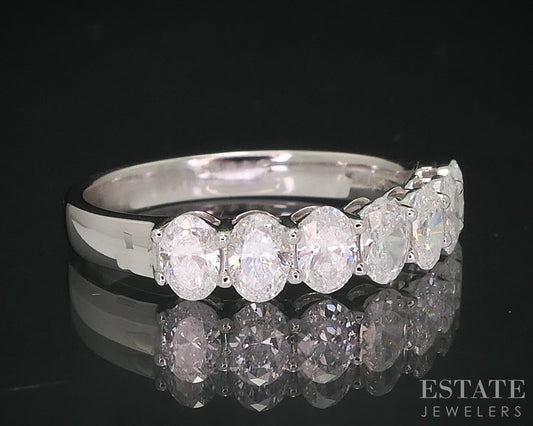 14k White Gold Oval Lab Created 1.08ctw Diamond Ladies Wedding Band 2.4g i16037