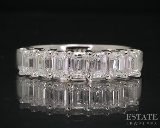 14k White Gold Emerald Lab Created 1.05ctw Diamond Ladies Wedding Band 3g i16038