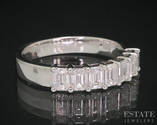 14k White Gold Emerald Lab Created 1.05ctw Diamond Ladies Wedding Band 3g i16038