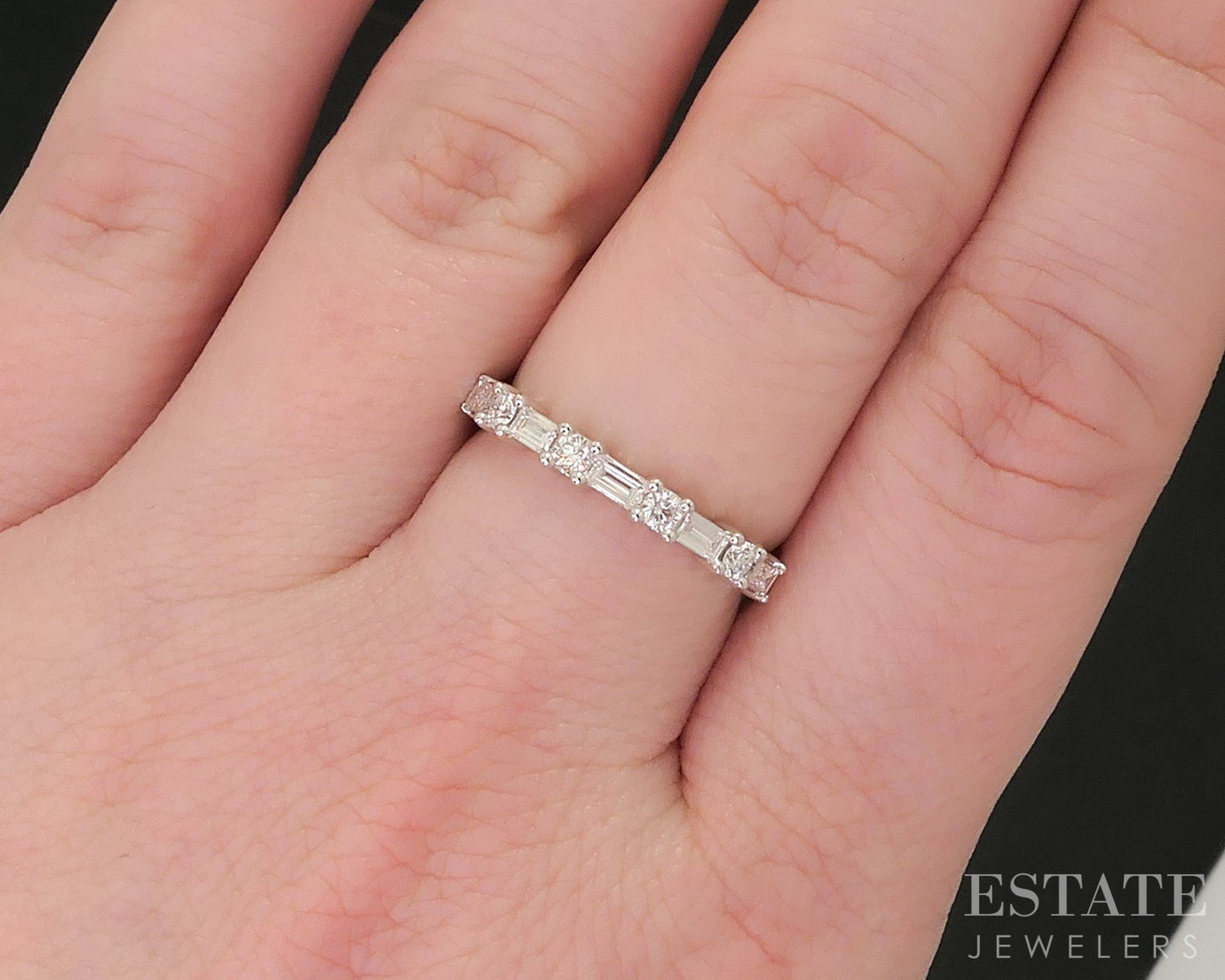14k White Gold Lab Created .50ctw Diamond Ladies Wedding Band 2.1g i16043