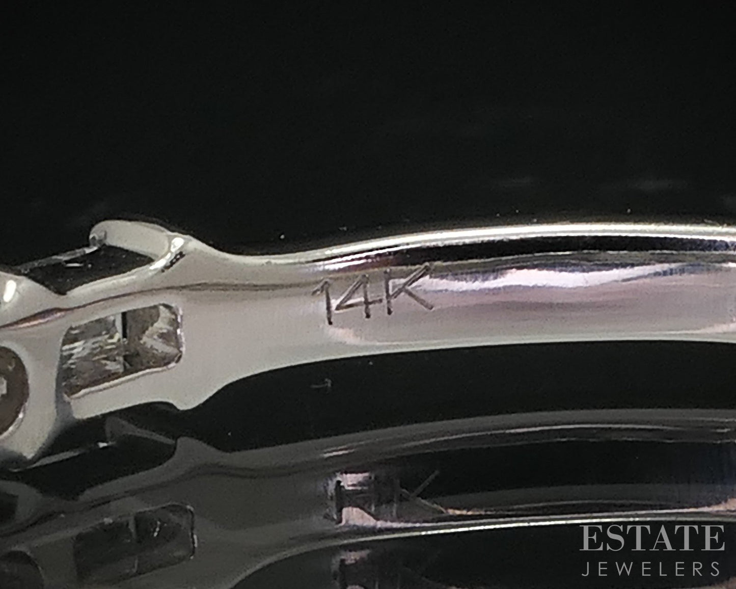14k White Gold Lab Created .50ctw Diamond Ladies Wedding Band 2.1g i16043