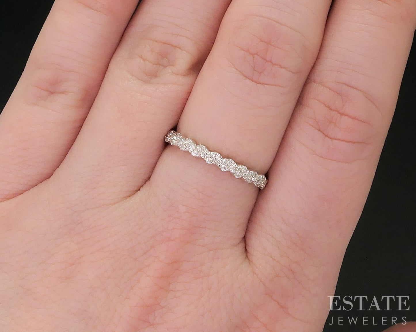 14k White Gold Round Lab Created .26ctw Diamond Ladies Wedding Band 1.9g p65228