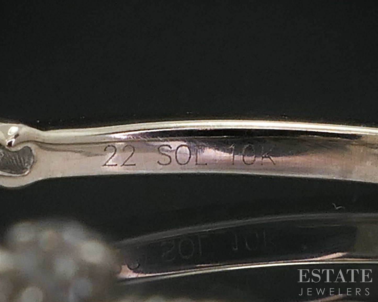 10k White Gold Natural .10ctw Diamond Vine Ladies Wedding Band 1.8g i18132