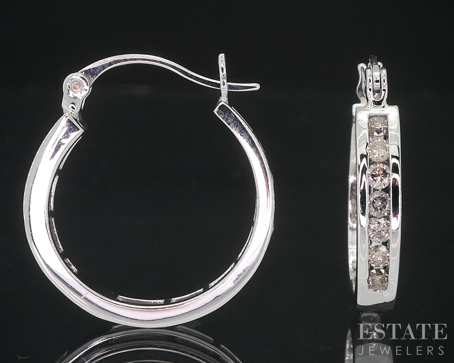 10k White Gold Round Natural .33ctw Diamond Hoop Earrings 4.2g i18332b