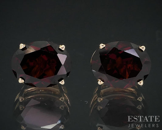 14k Yellow Gold Oval Natural Garnet Stud Earrings 1.8g i18323b