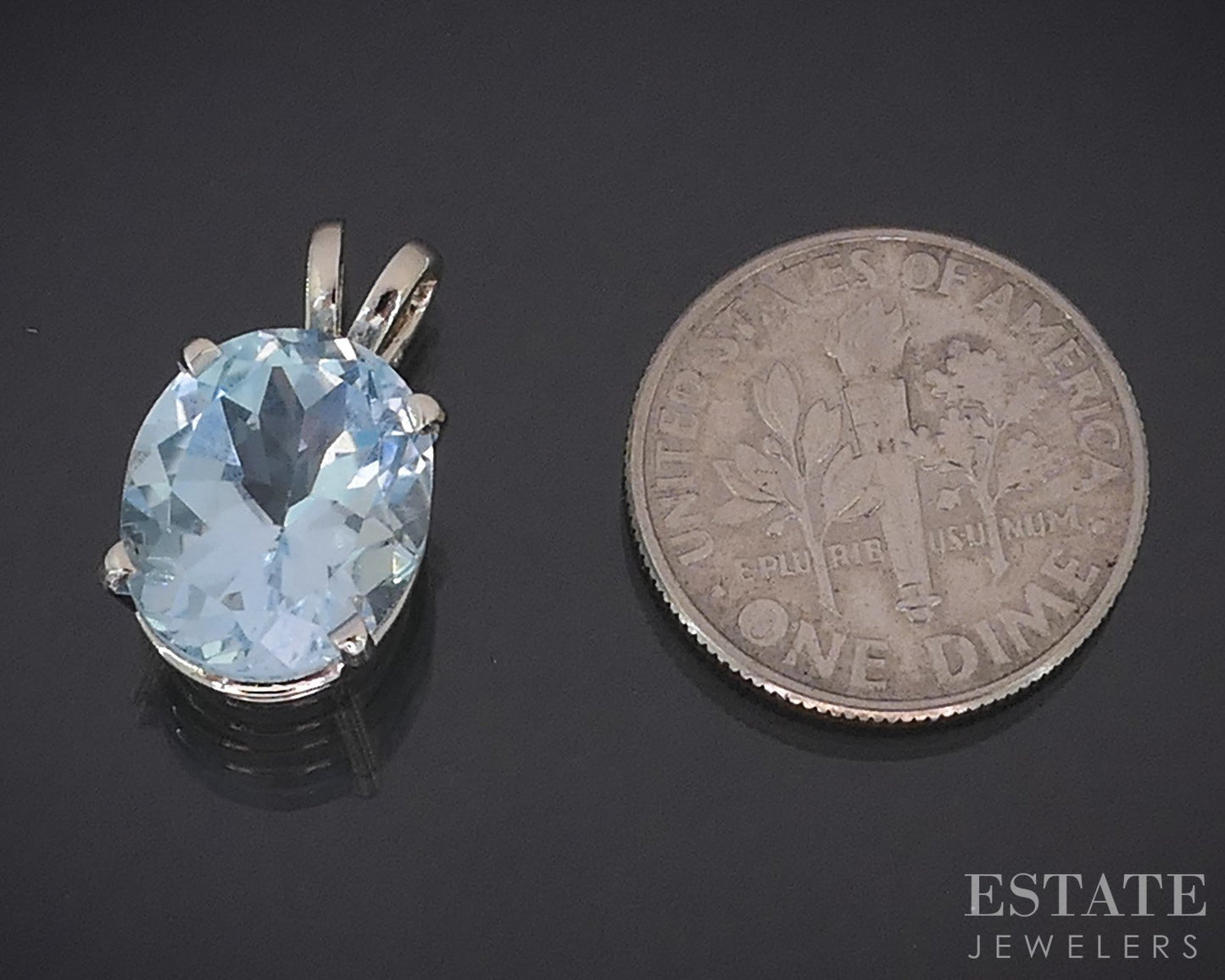 14k White Gold Oval Natural 5ct Blue Topaz Ladies Pendant 2.5g i18353b