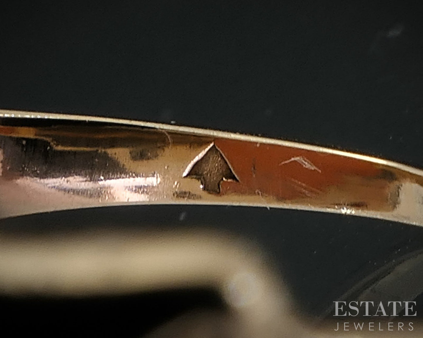 Antique 10k Yellow Gold Natural Coral Cameo Ladies Ring 6.8g i18550