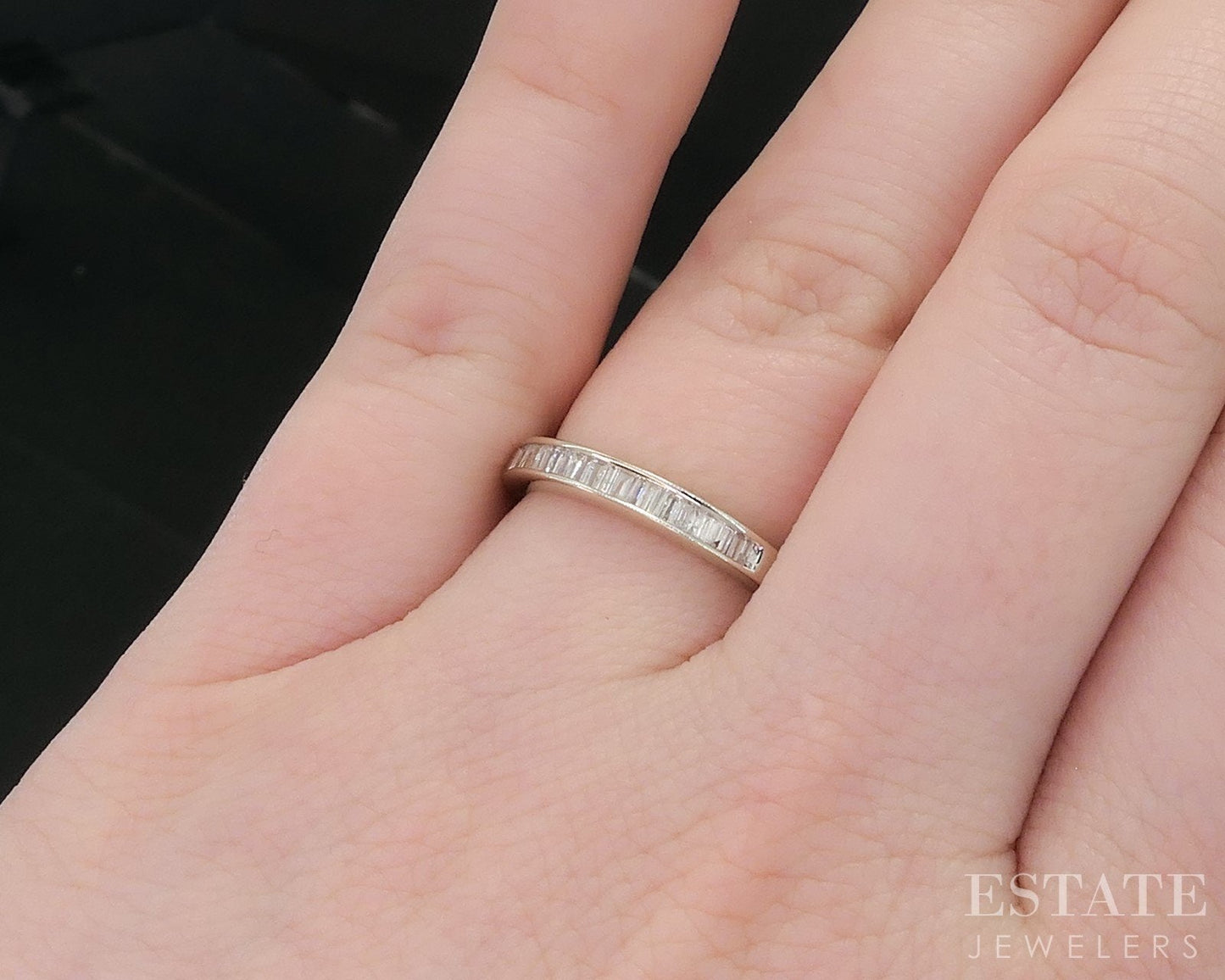 14k White Gold Natural .33ctw Diamond Ladies Wedding Band 1.7g i18593b