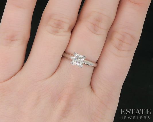 14k White Gold Princess Natural .97ct Diamond Solitaire Ring 3.1g i18952