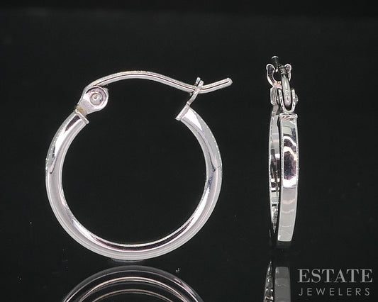 10k White Gold Smooth Squared Hoop Ladies Earrings 0.7g i18790