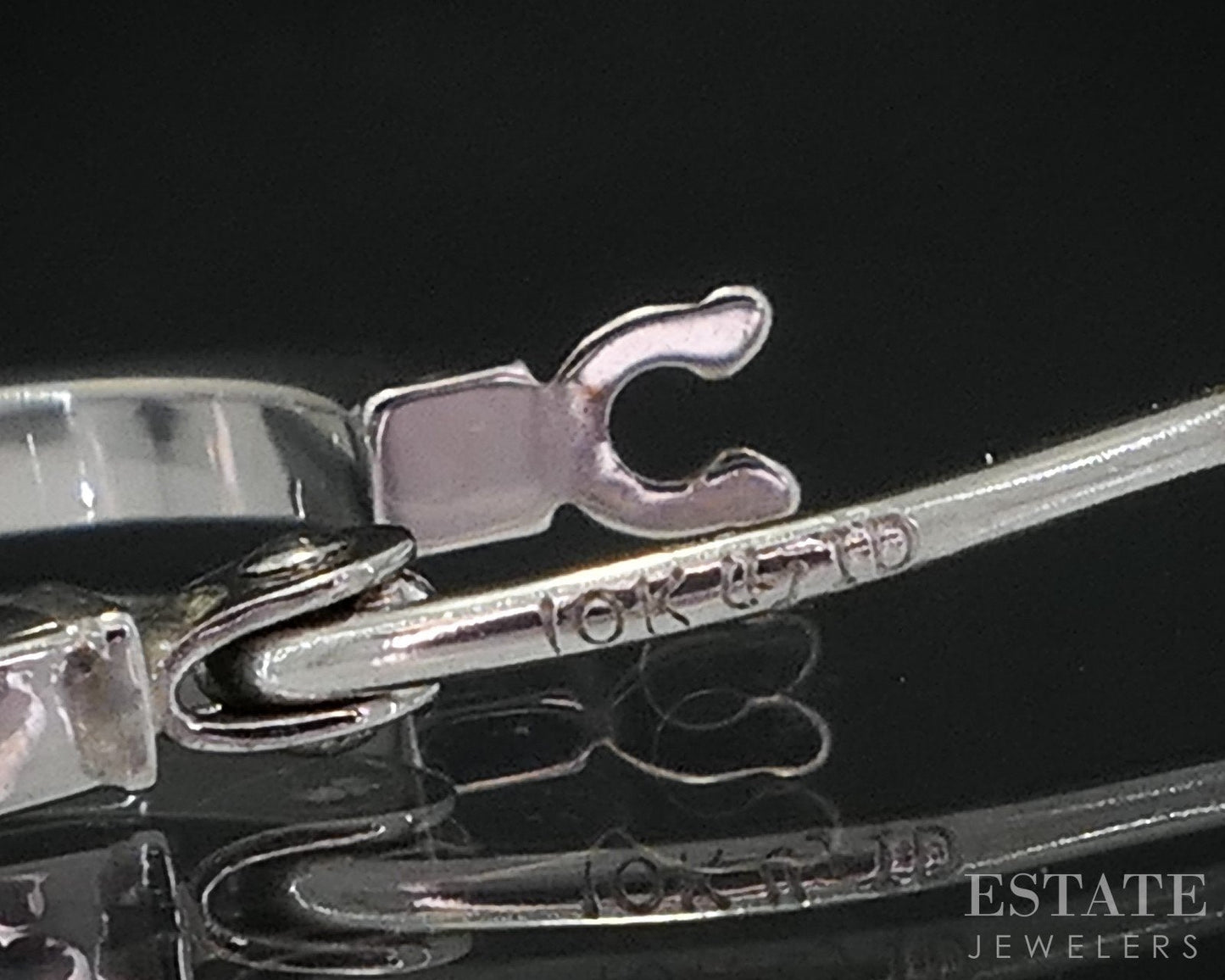 10k White Gold Smooth Squared Hoop Ladies Earrings 0.7g i18790