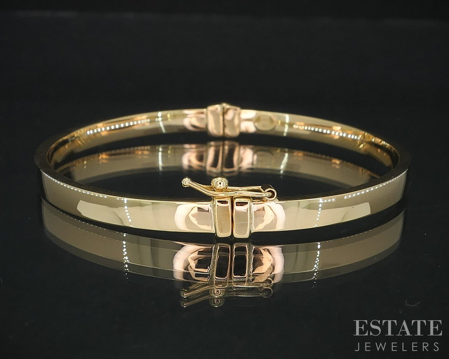 10k Yellow Gold Smooth Hinged Ladies Bangle Bracelet 4.8g i18793
