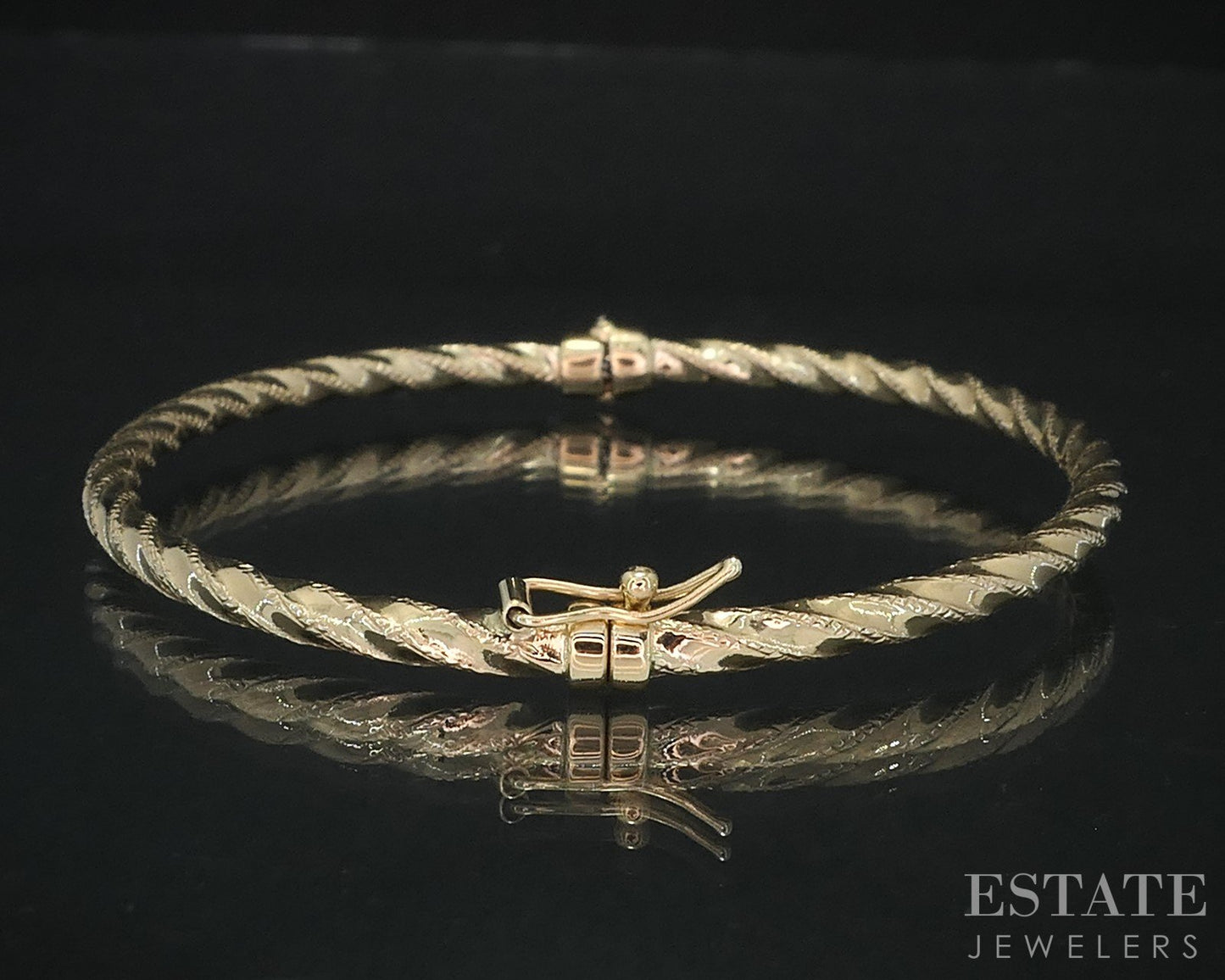 10k Yellow Gold Twisted Hinged Ladies Bangle Bracelet 4.1g i18792