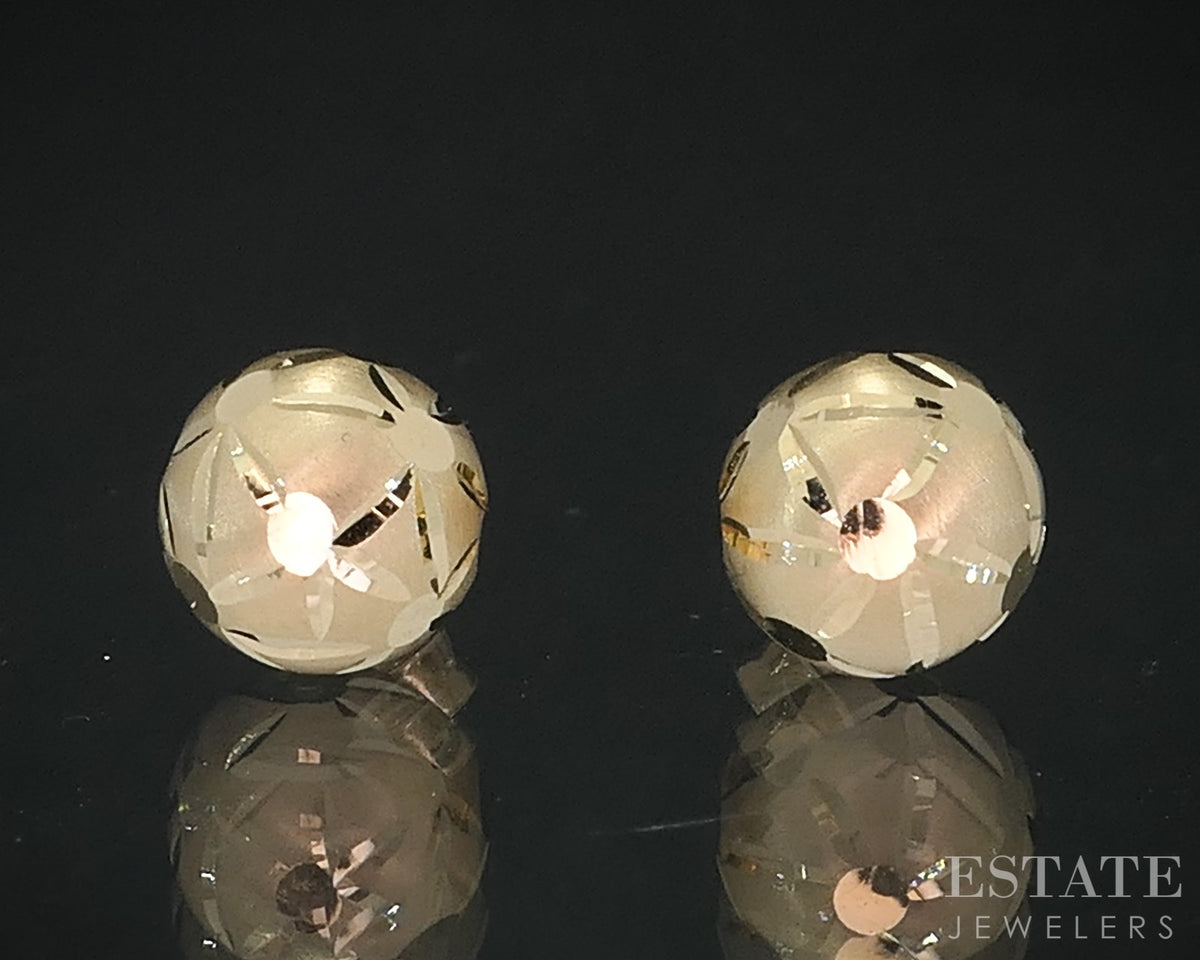 14k Yellow Gold 6mm Diamond Cut Ball Stud Ladies Earrings 0.6g p78606