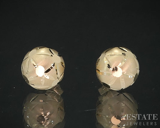 14k Yellow Gold 6mm Diamond Cut Ball Stud Ladies Earrings 0.6g i18767