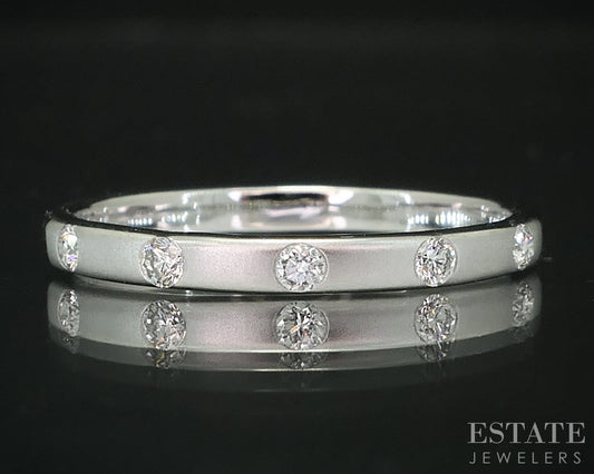 14k White Gold Lab Created .12ctw Diamond Ladies Wedding Band Ring 1.7g i18904