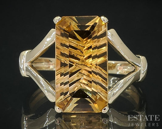 10k Yellow Gold Emerald Natural Citrine Solitaire Ladies Ring 3.2g i19043b