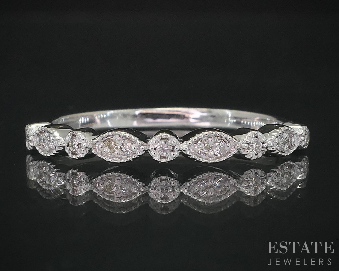 14k White Gold Natural .10ctw Diamond Ladies Wedding Band 2.2g i19030b