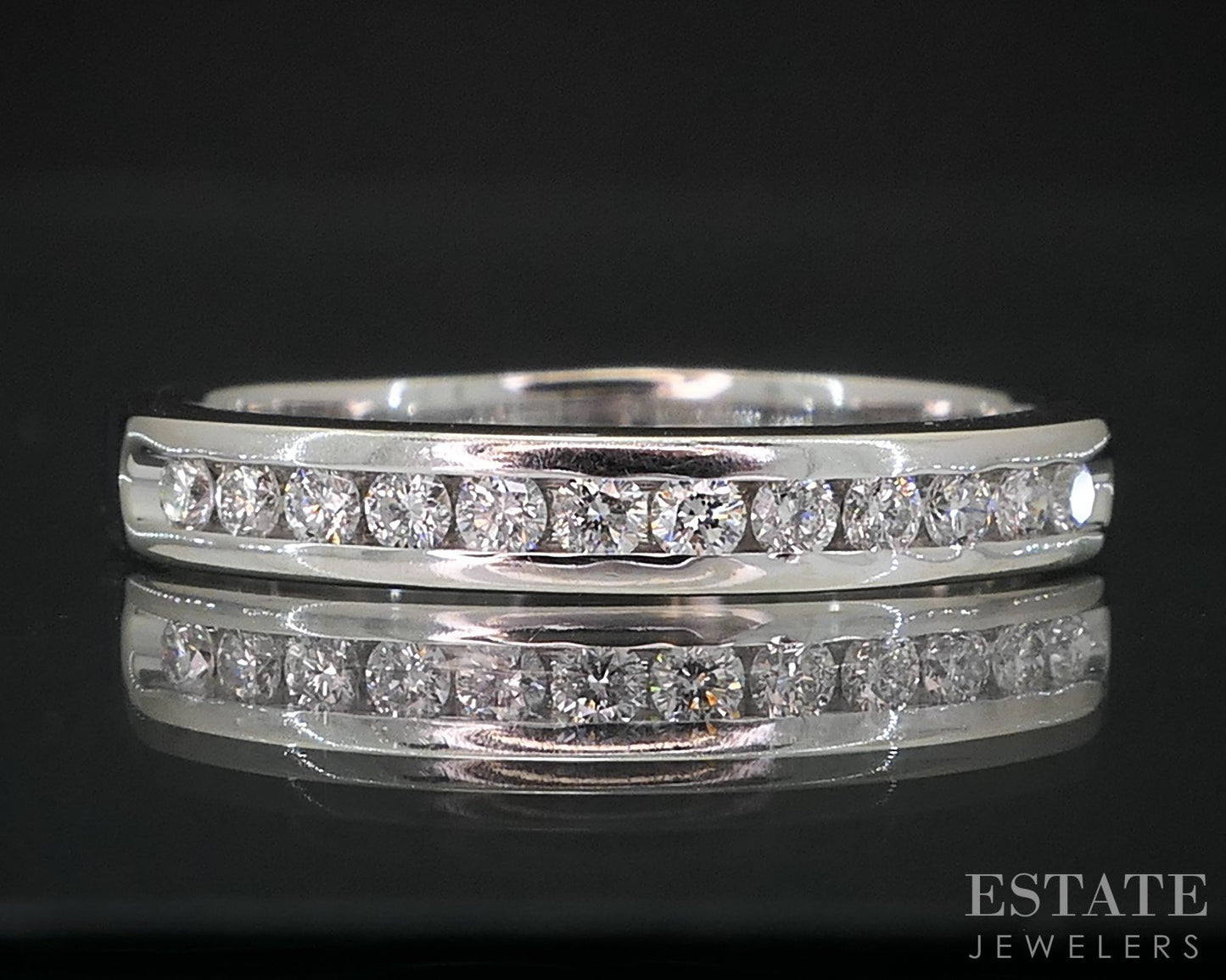 14k White Gold Natural .30ctw Diamond Ladies Wedding Band 3.2g i19031b
