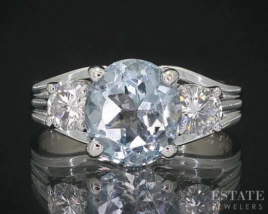 14k White Gold Oval Natural 2ct Aquamarine & Diamond Ladies Ring 3.9g i19124