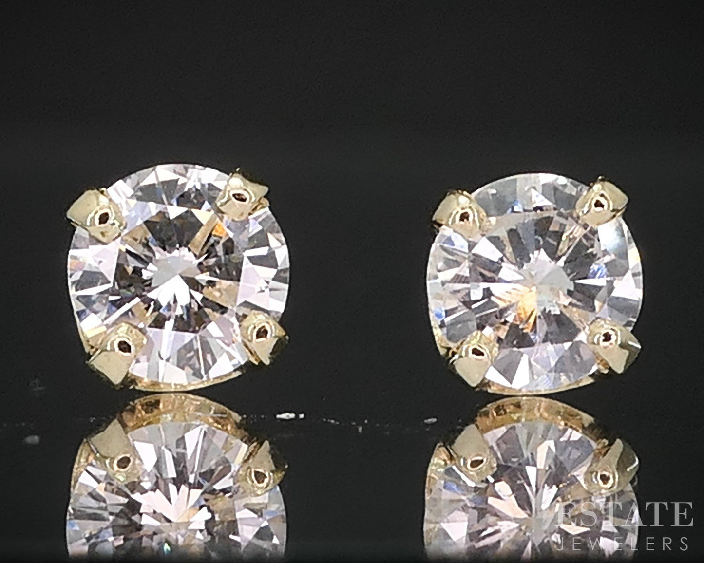 14k Yellow Gold Round Natural .62ctw Diamond Stud Earrings i19214