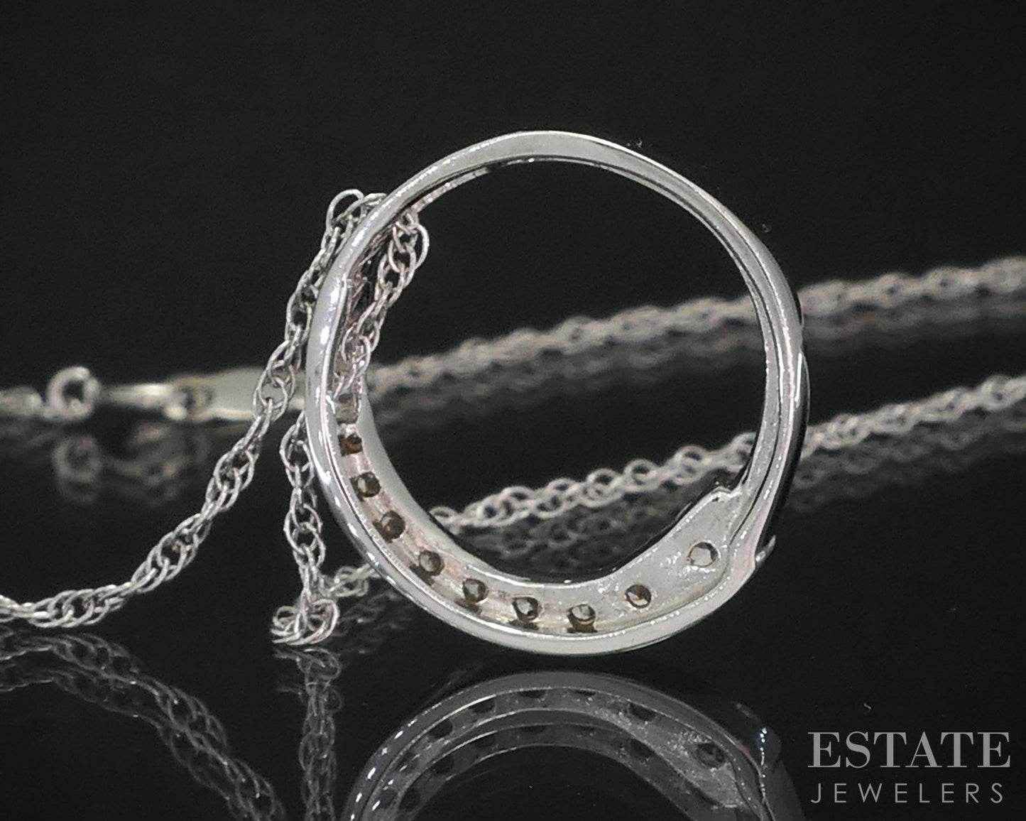 14k White Gold Natural .15ctw Diamond Circle Ladies Necklace 2.9g 18"L i19247