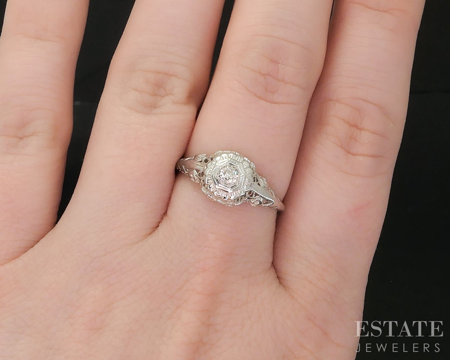 Antique 18k White Gold OEC Natural .10ct Diamond Filigree Solitaire Ring i19292