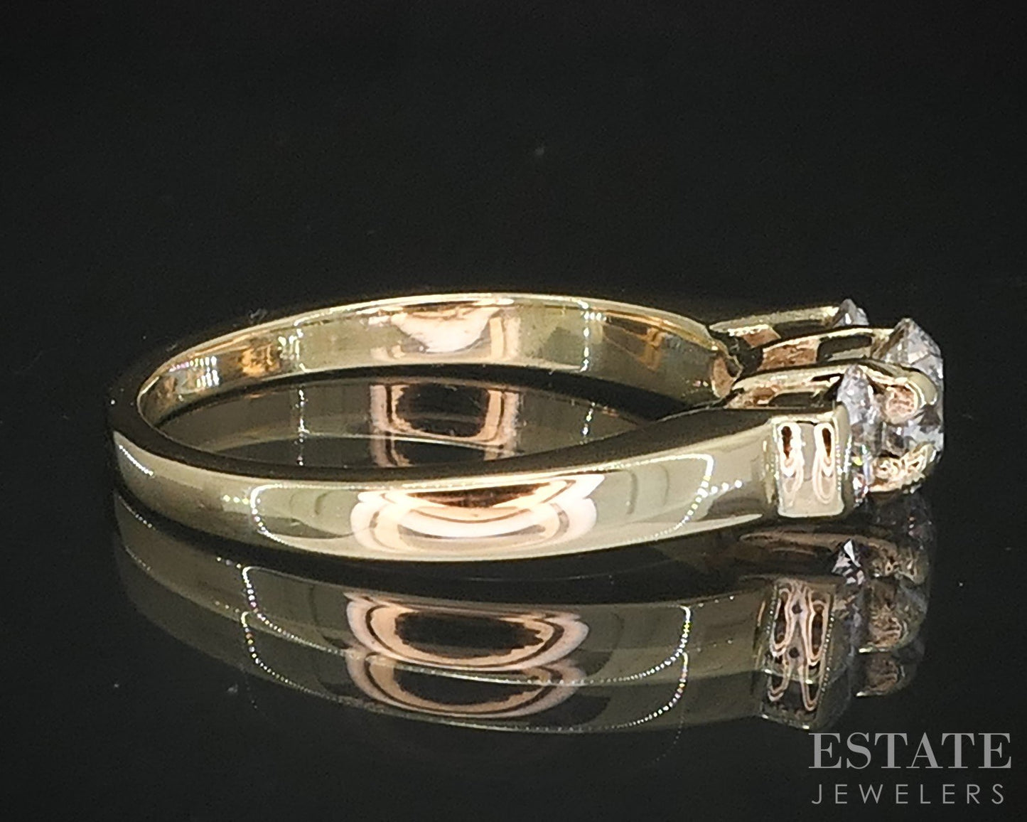 14k Yellow Gold Natural .82ctw Diamond Three Stone Engagement Ring 3.3g i19412