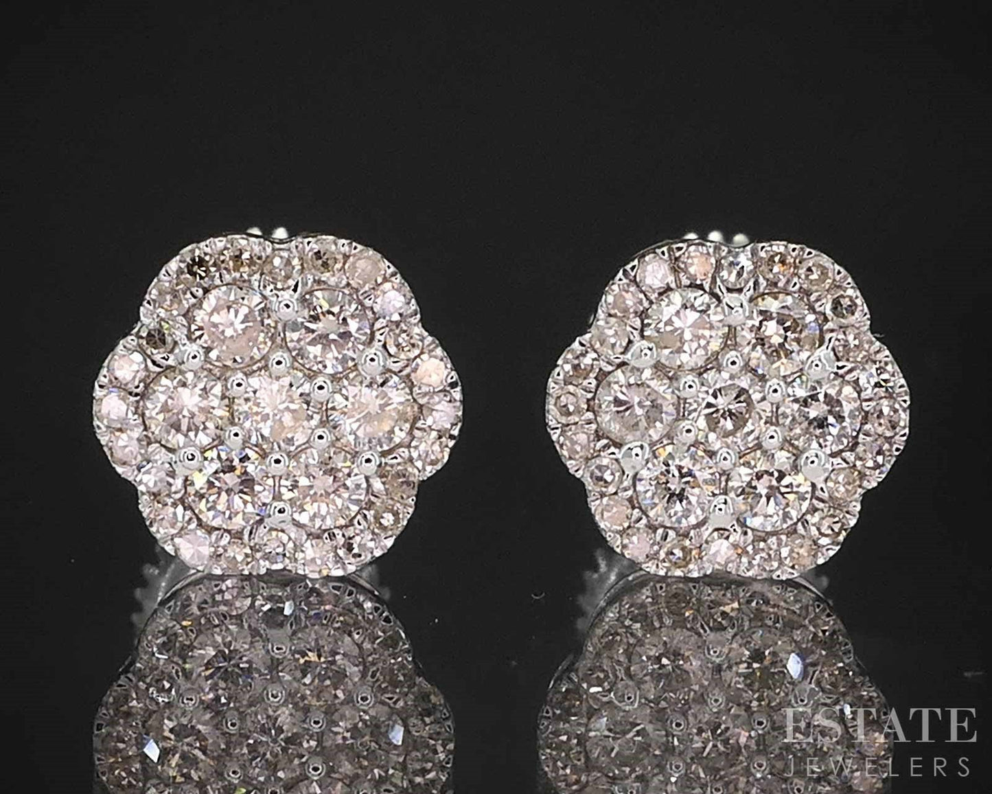 14k White Gold Natural .26ctw Diamond Cluster Screw Back Earrings 1.7g i19466b
