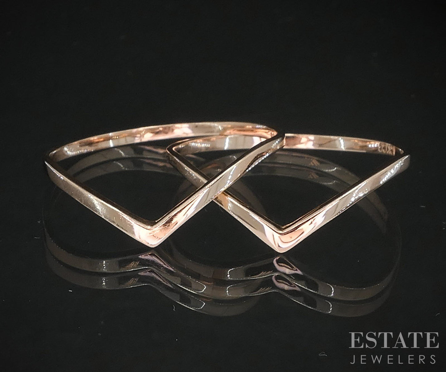 10k Rose Gold Smooth Stacked Ladies V-Band Set of Two 2.2g i19450b
