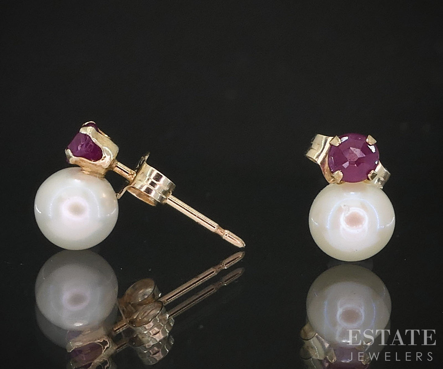 10k Yellow Gold 4.6mm Cultured Pearl & Ruby Stud Ladies Earrings i19436b