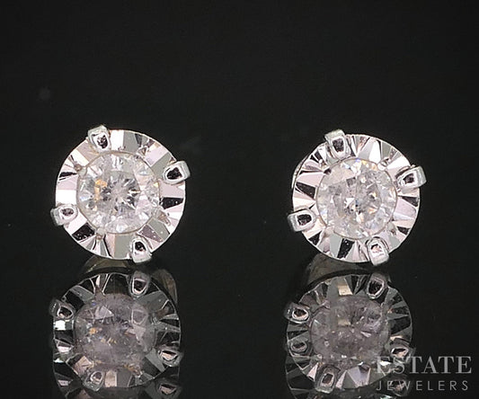 10k White Gold Round Natural .10ctw Diamond Stud Earrings i19437b