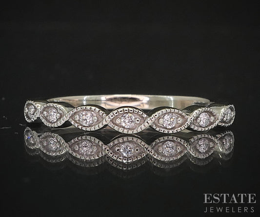 10k White Gold Natural .07ctw Diamond Ladies Wedding Band 1.4g i19432b