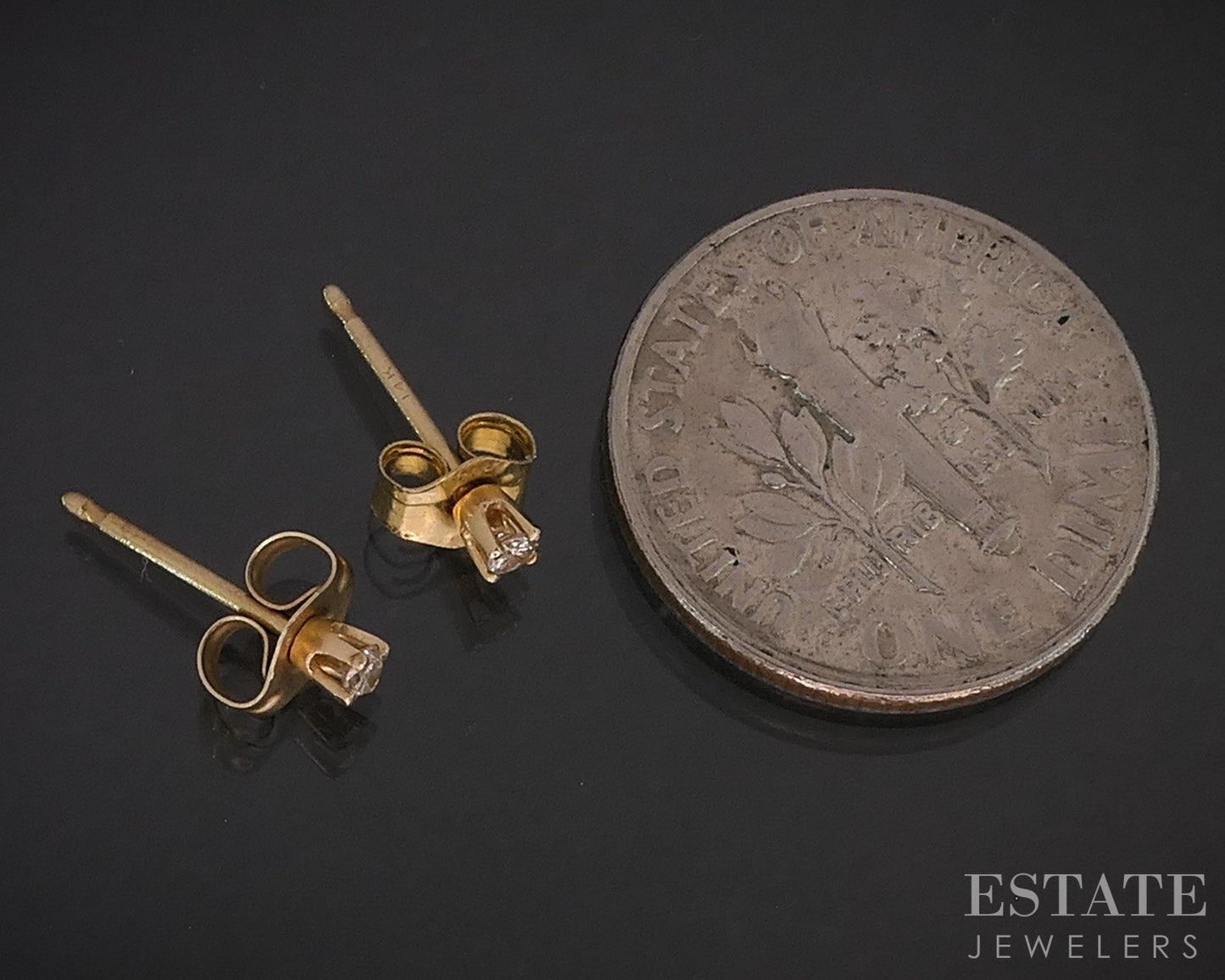 14k Yellow Gold Round Natural .05ctw Diamond Stud Earrings i19654b