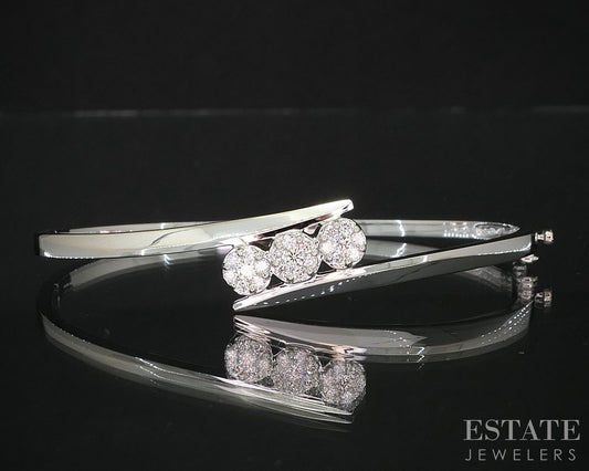 14k White Gold Round Natural .25ctw Diamond Hinged Bangle Bracelet 12.4g i19698b