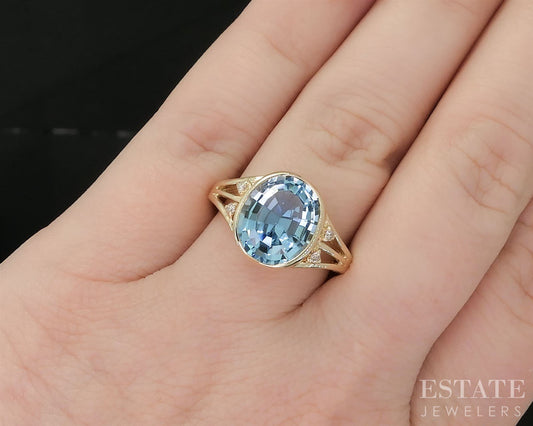 10k Yellow Gold Oval Natural Blue Topaz & Diamond Ladies Ring 4.5g i19705b