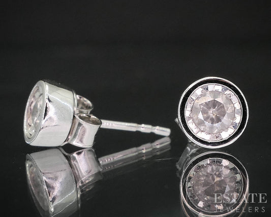 10k White Gold Round Natural .33ctw Diamond Bezel Stud Earrings 1.5g i19850b
