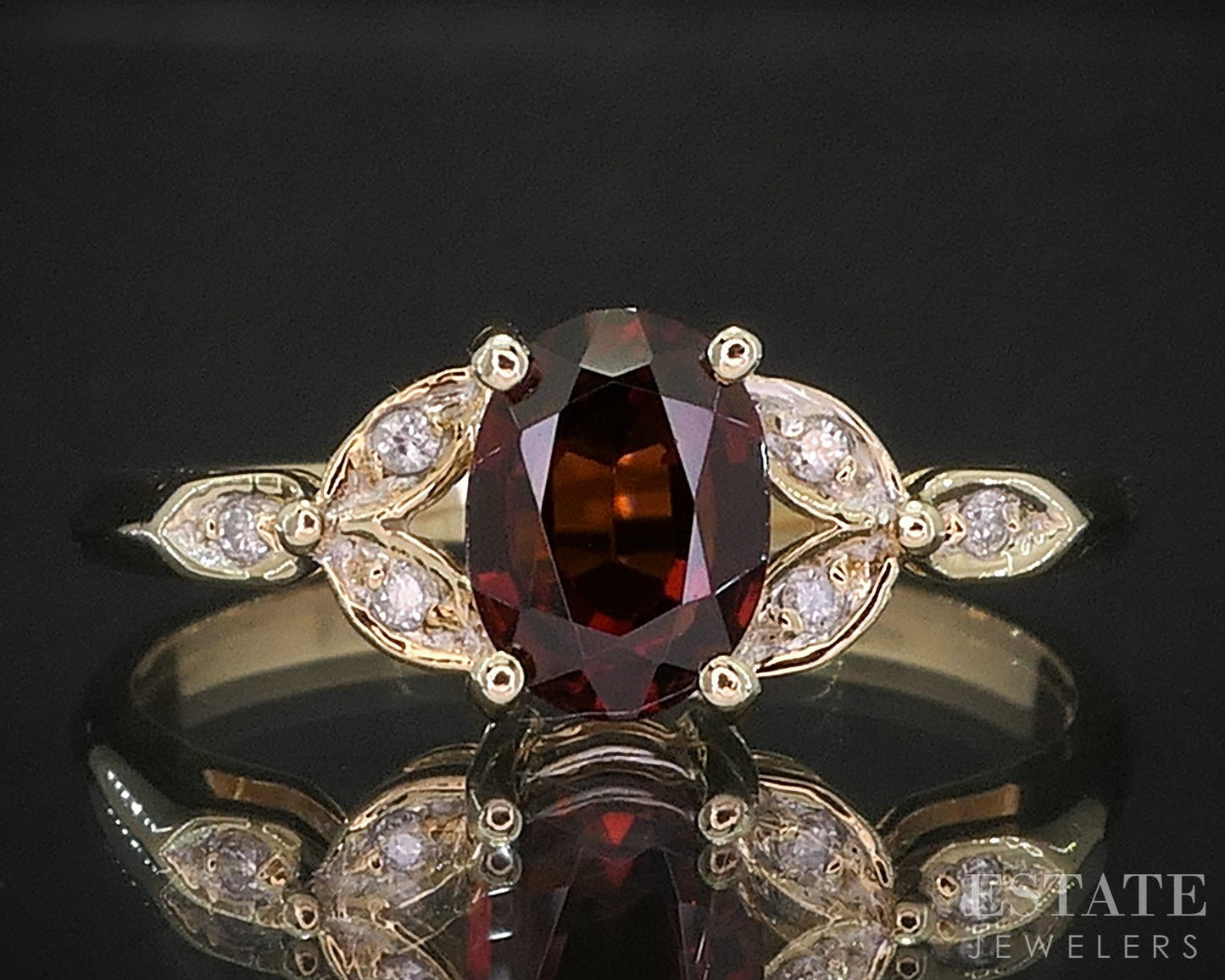 10k Yellow Gold Oval Natural Garnet & Diamond Ladies Ring 2.2g i19898b
