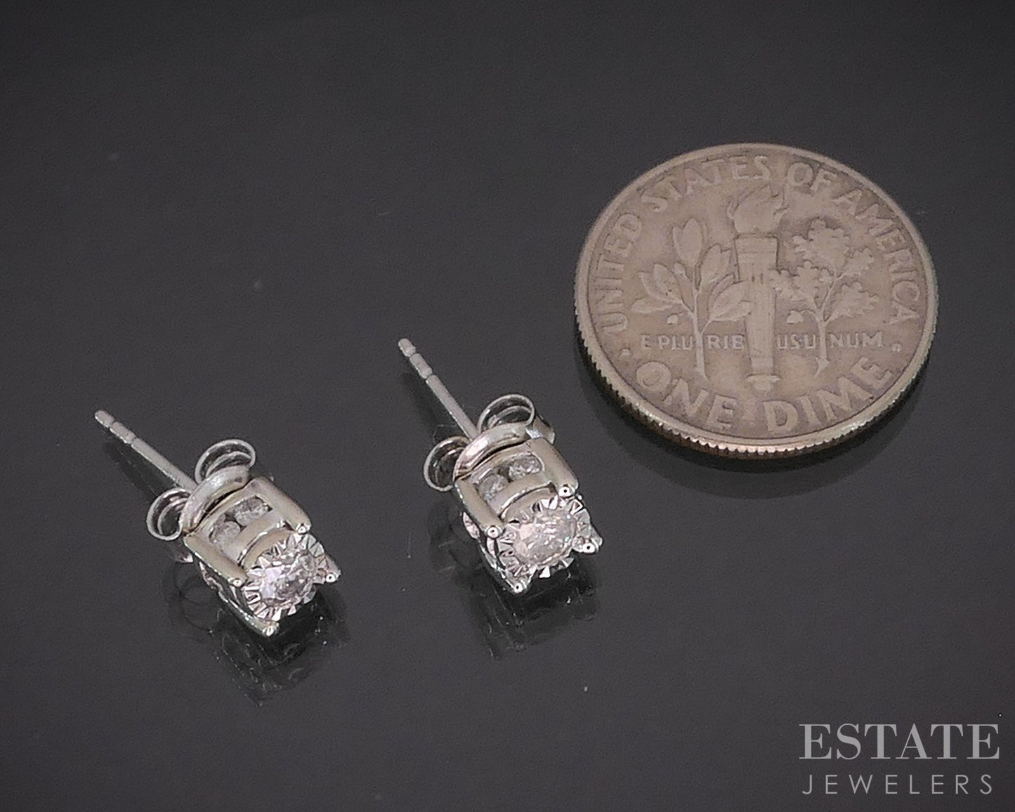 10k White Gold Round Natural .33ctw Diamond Ladies Earrings 1.5g p88053