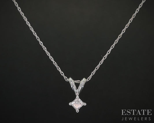 14k White Gold Princess .15ct Diamond Solitaire Necklace 1.1g 18"L i19981b
