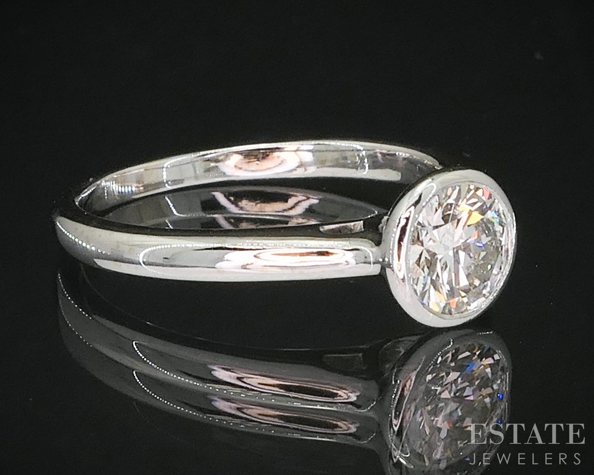 14k White Gold Round Natural .75ct Diamond Bezel Solitaire Ring 2.9g i20059