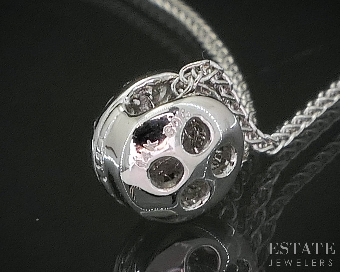 14k White Gold Natural .10ctw Diamond Cluster Ladies Necklace 1.7g 18"L i20103b