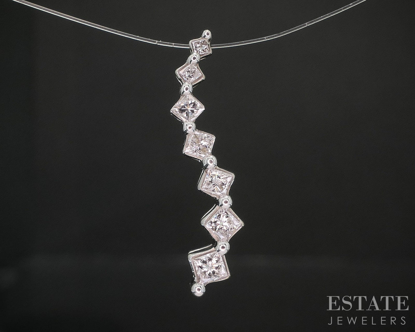 14k White Gold Princess Natural .30ctw Diamond Waterfall Pendant 0.7g i20132b