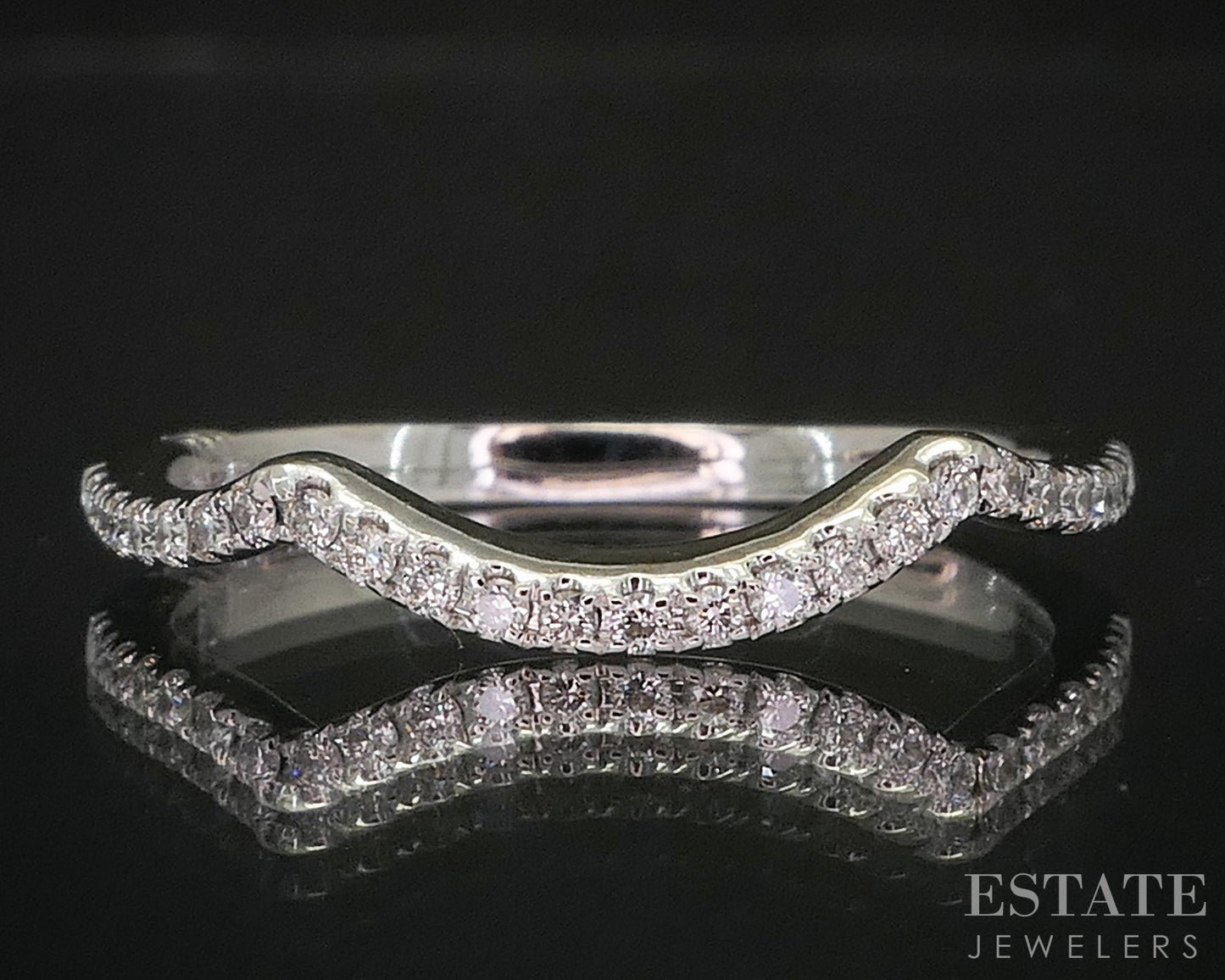 18k White Gold Natural .06ctw Diamond Monique Lhullier Wedding Band 2.1g i20204