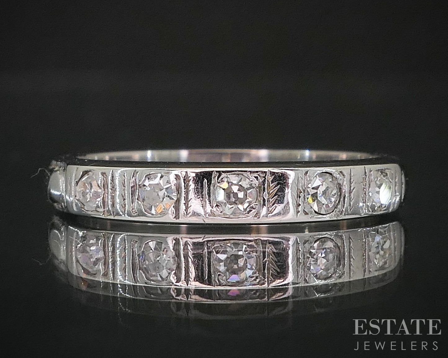 Vintage 18k White Gold Natural .10ctw Diamond Ladies Wedding Band 2.4g i20224