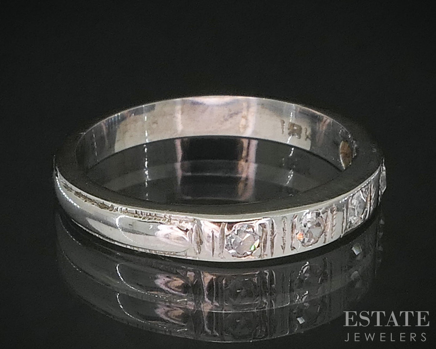 Vintage 18k White Gold Natural .10ctw Diamond Ladies Wedding Band 2.4g i20224