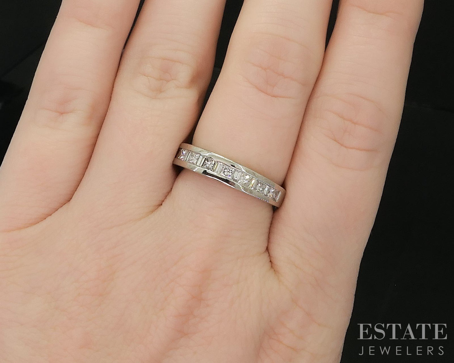 14k White Gold Natural .45ctw Diamond Ladies Wedding Band 4.6g i20332