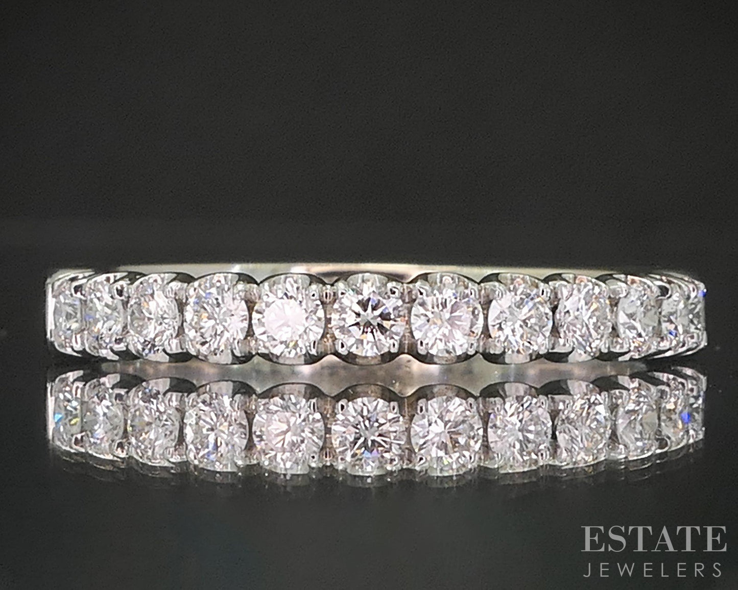 14k White Gold Natural .36ctw Diamond Ladies Wedding Band 2.9g i20165b